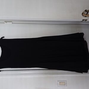 Elegant Black Sleeveless Dress